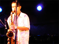 キュートなサックス奏者、マツケンさん